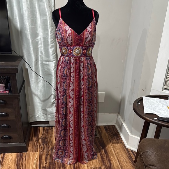Spenser Jeremy Red Embellished Pleated Maxi Dress - Picture 1 of 4